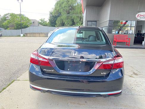 Used 2016 Honda Accord EX-L image 5