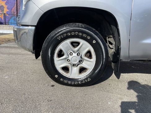 Used 2017 Toyota Tundra SR5 image 9