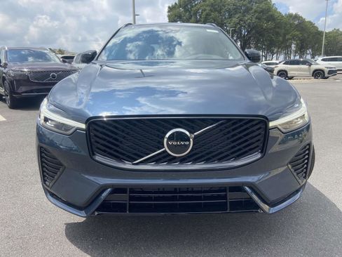 New 2026 Volvo XC60 B5 Core w/ Climate Package image 2