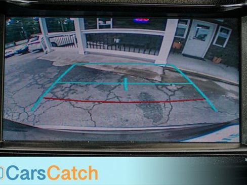 Used 2018 Toyota RAV4 XLE FWD image 27