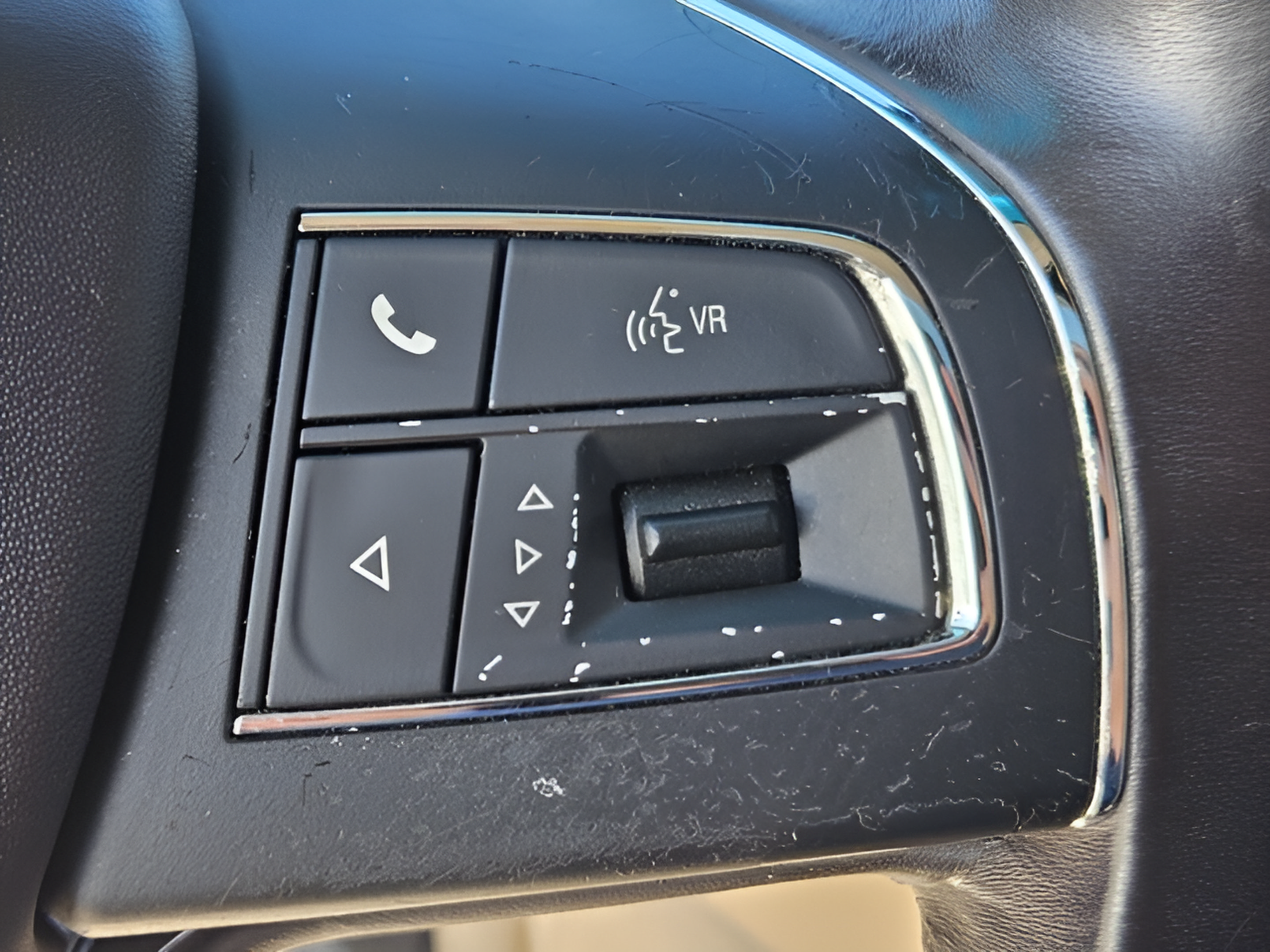 Used 2014 Maserati Ghibli RWD image 23