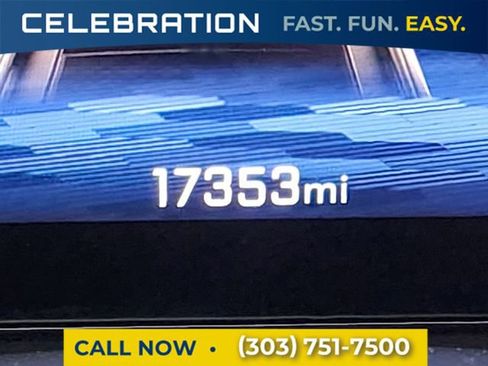 Used 2025 Chevrolet Traverse LT w/ Sun and Wheel Package image 27