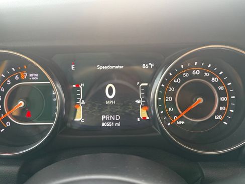 Used 2019 Jeep Wrangler Unlimited Sahara AWD/4WD image 39