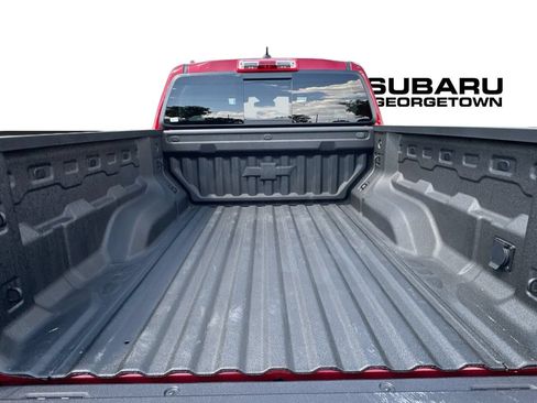 Used 2026 Chevrolet Colorado ZR2 w/ Technology Package AWD/4WD image 30