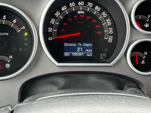 Used 2014 Toyota Sequoia Platinum image 27