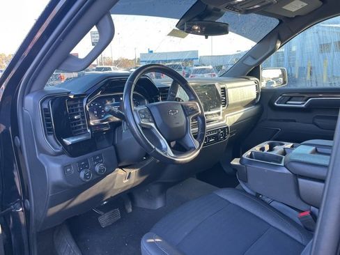 Used 2022 Chevrolet Silverado 1500 RST w/ Redline Edition image 7