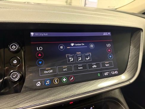 Used 2021 Buick Envision Essence FWD image 20