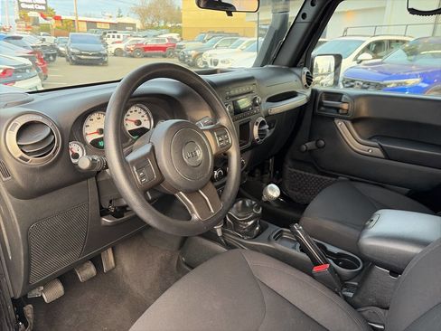 Used 2017 Jeep Wrangler Sport image 23