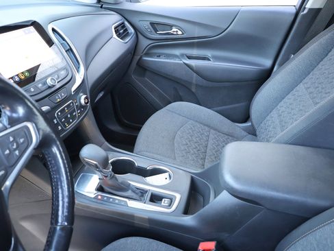 Used 2022 Chevrolet Equinox LT image 41