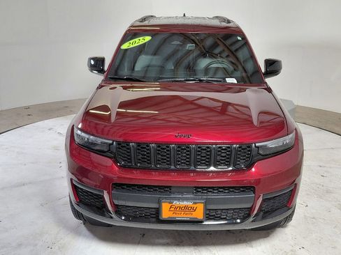 Certified 2025 Jeep Grand Cherokee L Altitude image 2
