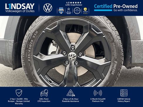 Certified 2025 Volkswagen Taos SEL image 8