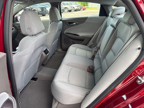 Used 2025 Chevrolet Malibu LT FWD image 30