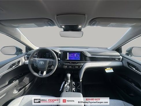 New 2026 Toyota Camry LE image 10