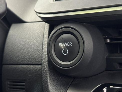Used 2024 Toyota Prius LE FWD image 15