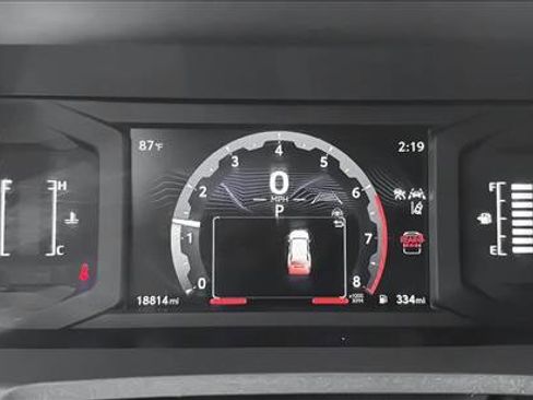 Used 2025 Toyota 4Runner SR5 image 12