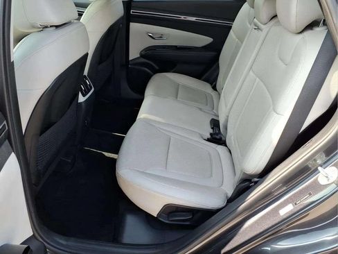 Used 2022 Hyundai Tucson SEL w/ Convenience + Premium Package FWD image 12