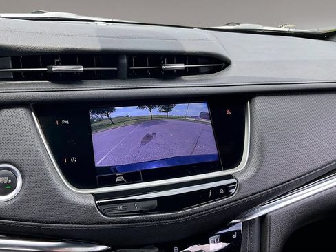 Certified 2022 Cadillac XT5 Premium Luxury FWD image 23