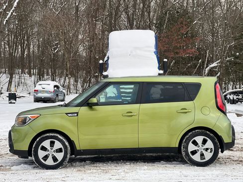 Used 2016 Kia Soul EV w/ Convenience Package image 3