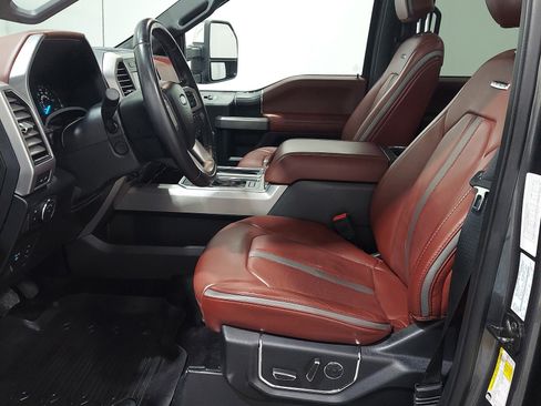 Used 2018 Ford F150 Platinum w/ Technology Package AWD/4WD image 13