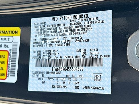 New 2025 Ford Mustang Dark Horse image 19