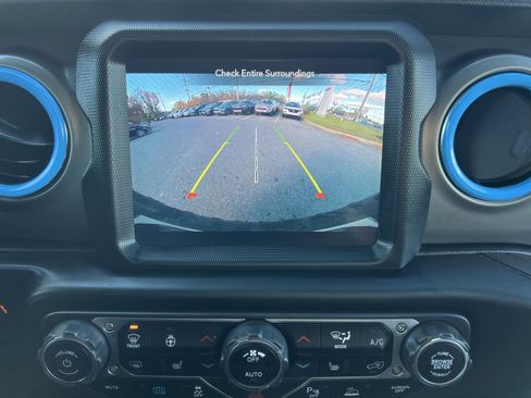 Used 2021 Jeep Wrangler Unlimited Rubicon 4xe w/ Cold Weather Group image 18