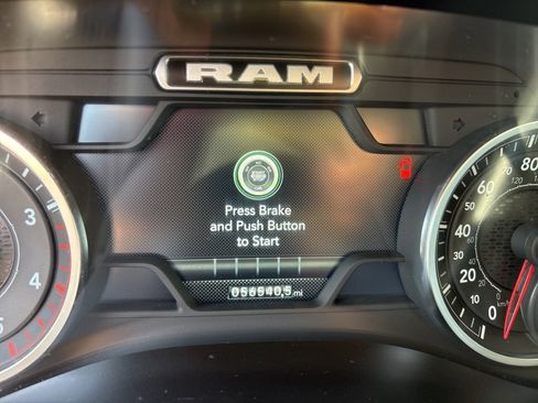 Used 2024 RAM 2500 Laramie image 4