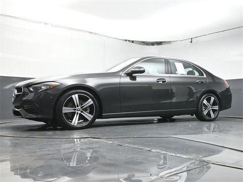 Used 2024 Mercedes-Benz C 300 Sedan image 38