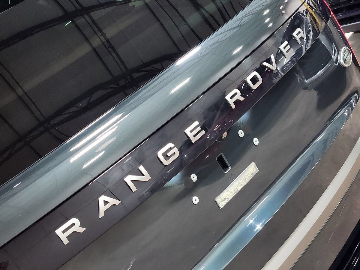 Used 2023 Land Rover Range Rover SE AWD/4WD image 25