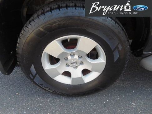 Used 2006 Nissan Pathfinder SE w/ (P01) Se Premium Pkg image 36