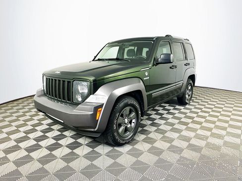 Used 2010 Jeep Liberty Renegade AWD/4WD image 5