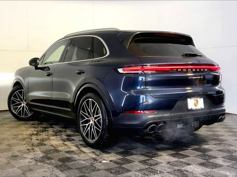 Used 2026 Porsche Cayenne S AWD/4WD image 3