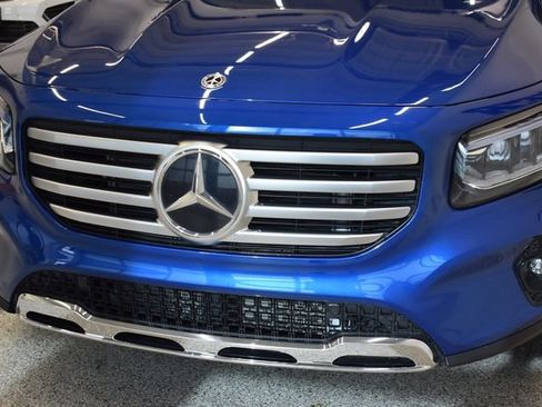 New 2026 Mercedes-Benz GLB 250 4MATIC image 14