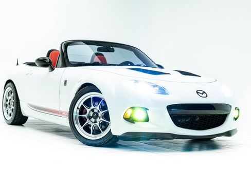 Used 2015 MAZDA MX-5 Miata Club RWD image 5