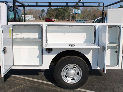 Used 2025 Ford F250 XL image 13