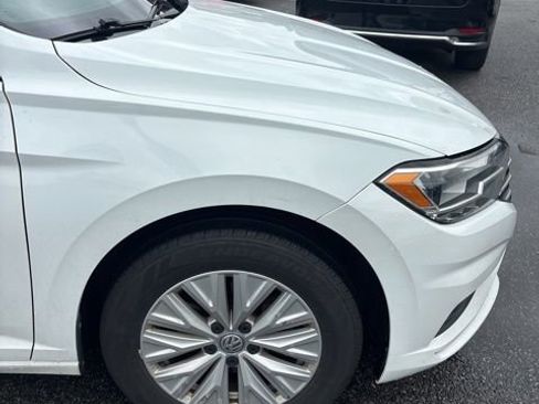 Used 2019 Volkswagen Jetta S w/ Driver Assistance Package FWD image 4