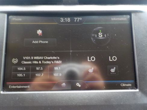 Used 2016 Ford Fusion SE w/ Equipment Group 202A FWD image 17