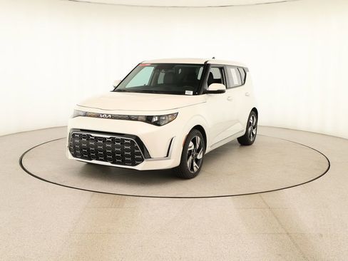 Used 2023 Kia Soul GT-Line FWD image 12