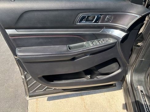 Used 2019 Ford Explorer Sport w/ Equipment Group 401A AWD/4WD image 10
