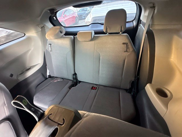 Used 2021 Toyota Sienna LE w/ LE Plus Package FWD image 9