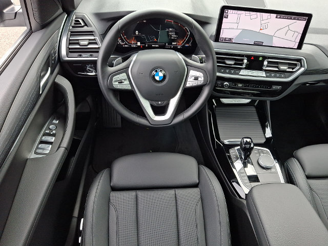 Used 2023 BMW X3 xDrive30i w/ Premium Package w/ZPA AWD/4WD image 11