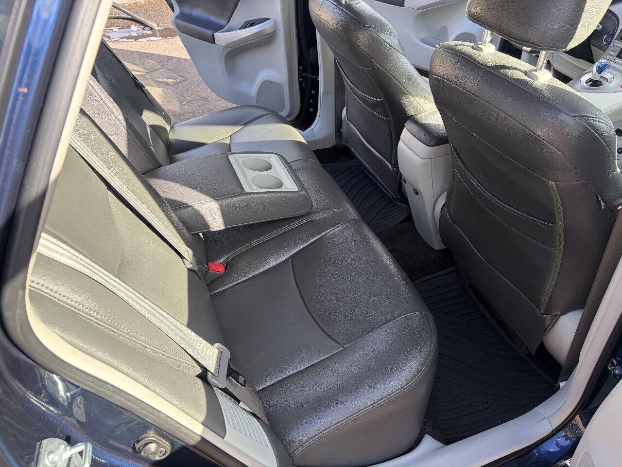 Used 2015 Toyota Prius Three w/ Solar Roof Package FWD image 8