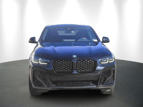 Certified 2024 BMW X4 xDrive30i w/ M Sport Package image 2
