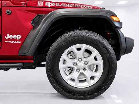 Used 2021 Jeep Wrangler Unlimited Sport AWD/4WD image 10