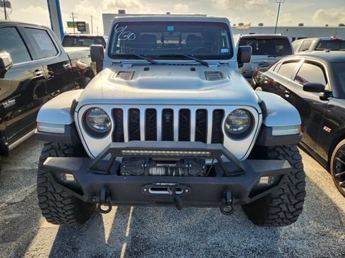Used 2022 Jeep Gladiator Rubicon w/ LED Lighting Group AWD/4WD image 2