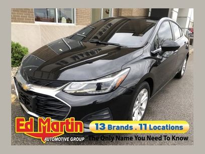 Used 2019 Chevrolet Cruze LT w/ LT True North Edition