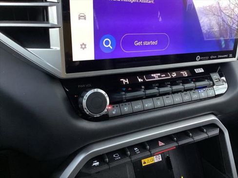 Certified 2024 Toyota Sequoia Platinum image 16