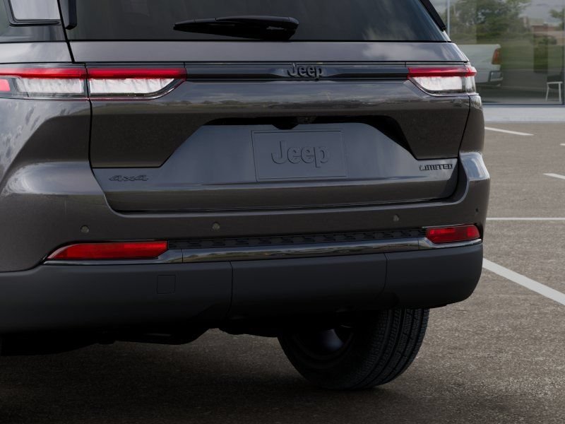 New 2025 Jeep Grand Cherokee Limited w/ Black Appearance Package AWD/4WD image 14