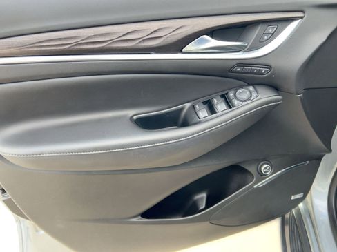 Certified 2023 Buick Enclave Avenir w/ Avenir Technology Package image 13