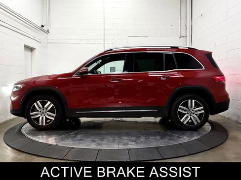 Used 2023 Mercedes-Benz EQB 300 4MATIC image 6