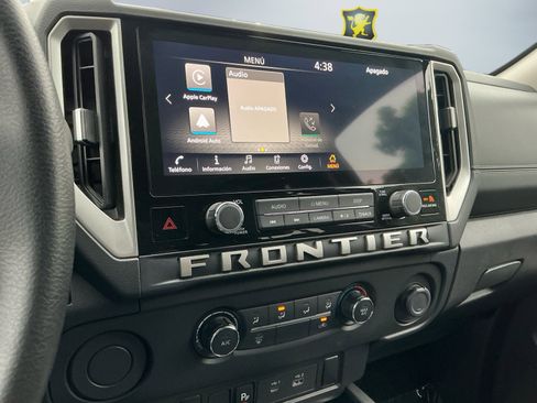 Used 2025 Nissan Frontier SV image 13